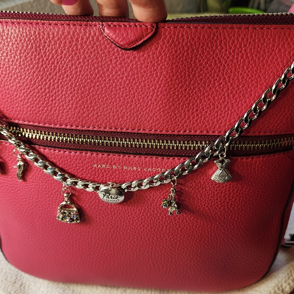 Hand Crafted Silver Charm Bag Chain New - Picture 1 of 8